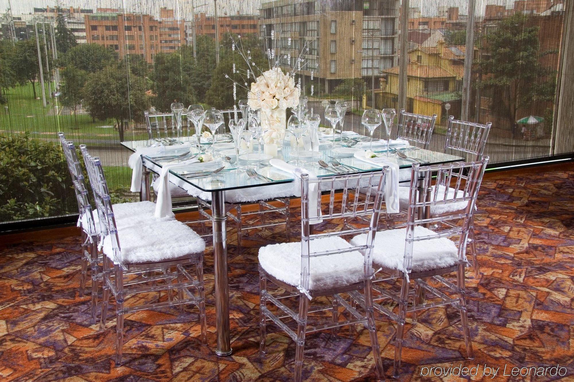 Nh Collection Bogota Royal Teleport Hotel Restaurant foto